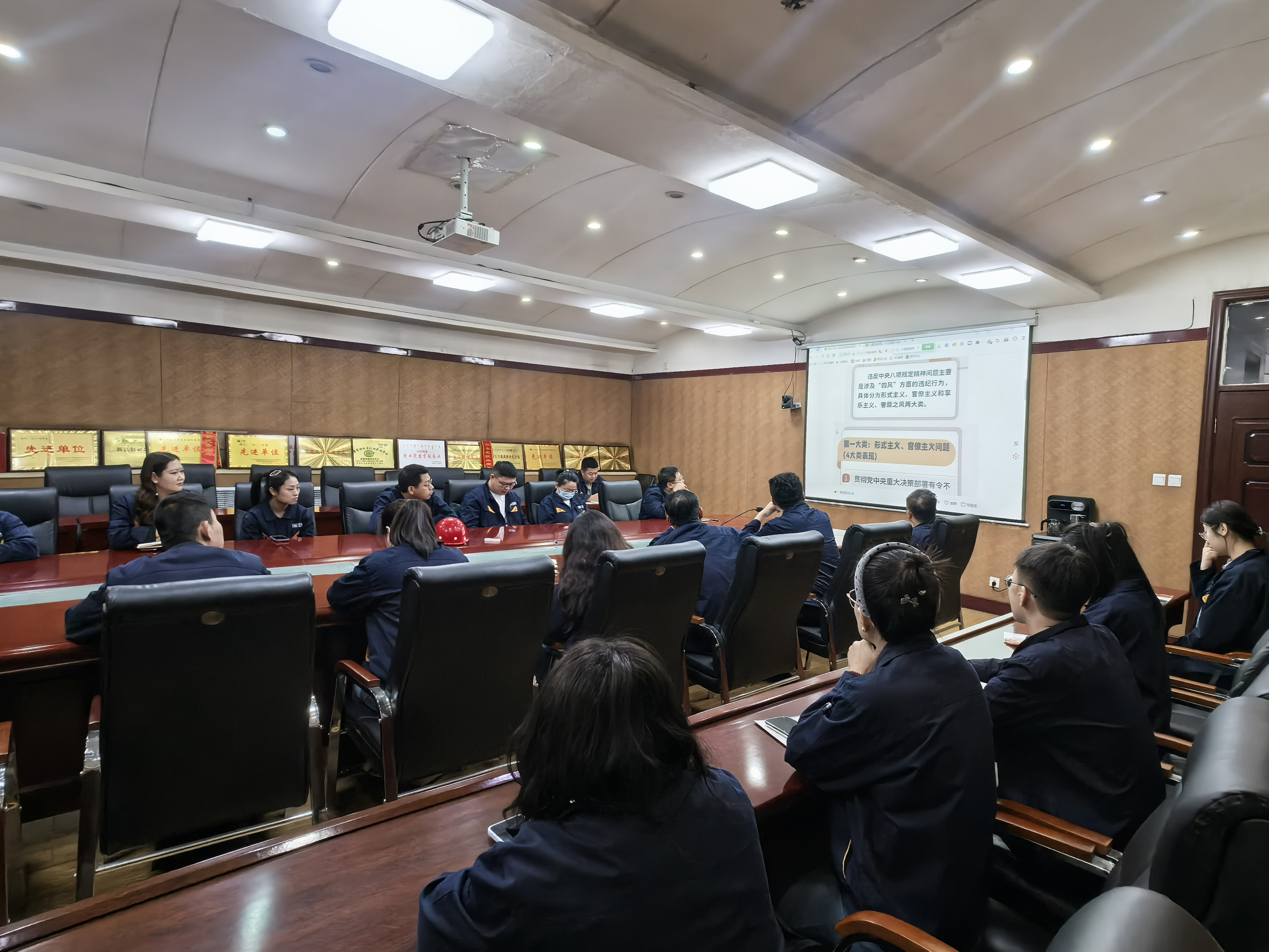 活動(dòng)現(xiàn)場(chǎng).jpg 活動(dòng)現(xiàn)場(chǎng).jpg