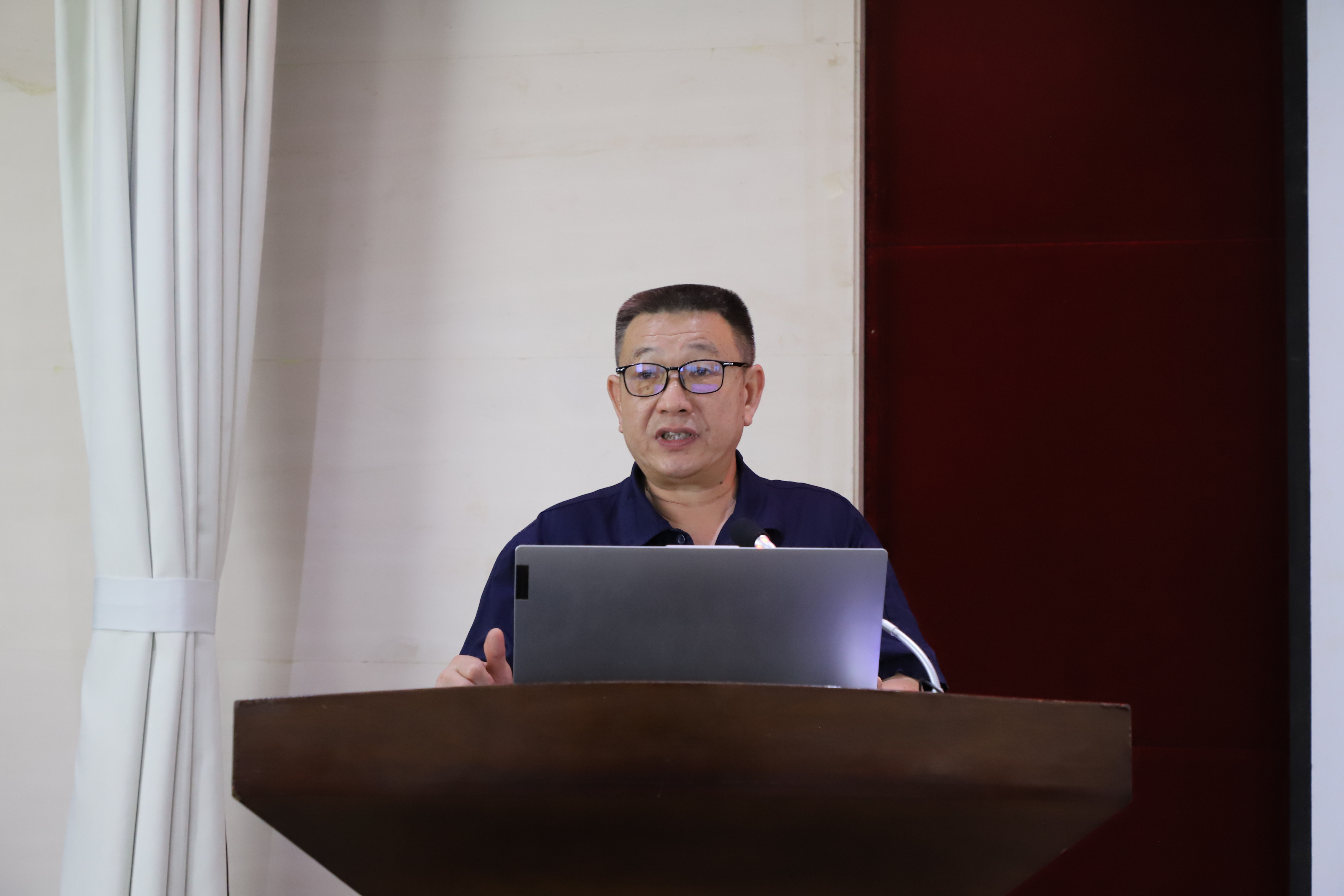 汪建應邀授課.jpg 汪建應邀授課.jpg